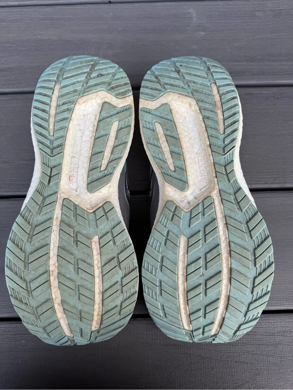 Saucony Triumph 19 Women’s running shoe Size 10 